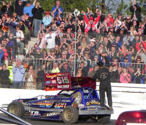 Frankie gets a big reception on the World Final parade lap Frankie gets a big reception on the World Final parade lap