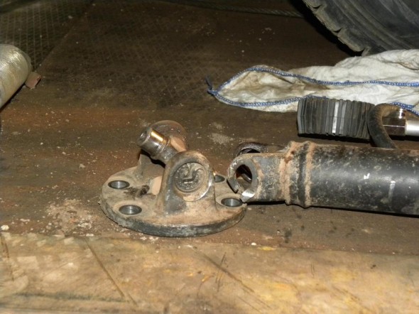 Broken Propshaft UJ