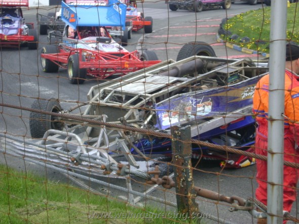 Tony_Mills-Buxton-20-05-2012-01