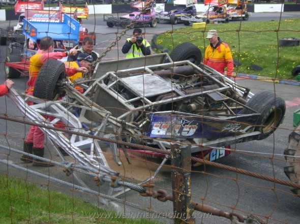 Tony_Mills-Buxton-20-05-2012-02