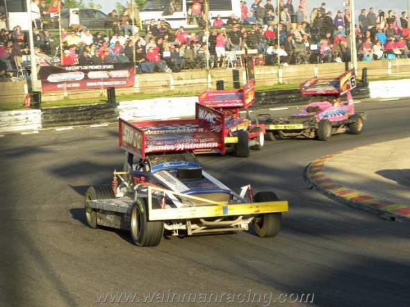 Battles with Lee 217 and Mat 16 in this race