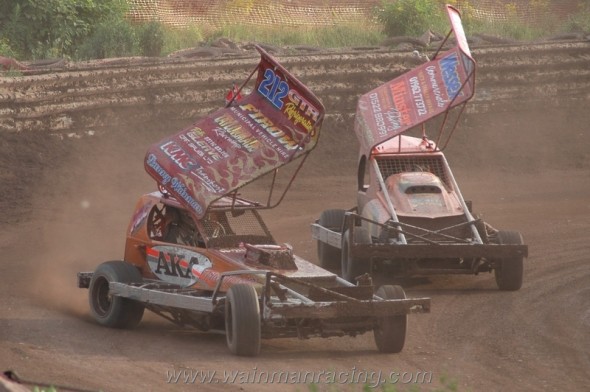 Danny leading 197 (Lee Pycroft)