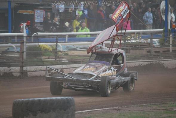 Frankie suffered brake problems while well placed in the final. (VP)