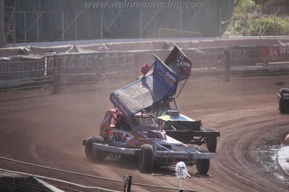 Danny under pressure from Dan Johnson. (MF)