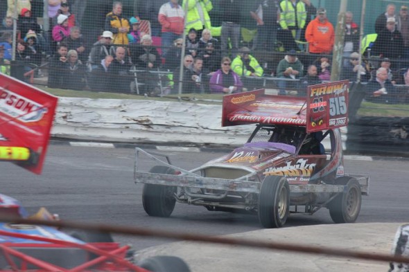 Having some problems with the tar car so we gave the shale car a run at Skegness. (MF)