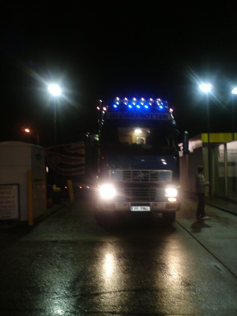 Travelling through the night Travelling through the night