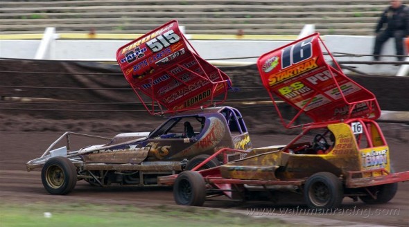 The first lap of the Semi-Final.
